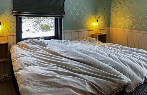Solund House | Look forward to the vacation in the cottage surrounded by beautiful nature.