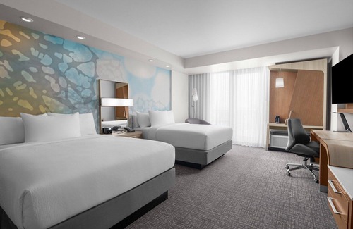 Clearwater Beach Hotel | Look No Further! 3 Comfortable Units, Pool, Short Walk From Clearwater Beach