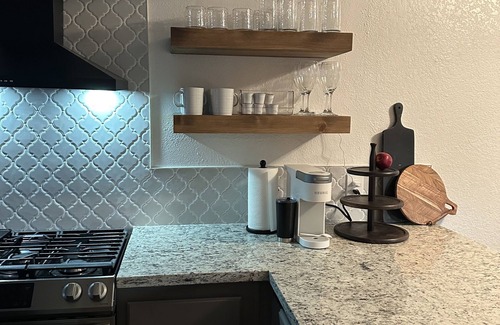 Atascadero Condo | Looking for mid-term housing? Consider our fully furnished & cozy condo!