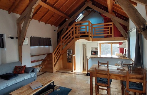 Saint-Priest-des-Champs Ski Chalet | Looking for peace and nature? Come and recharge your batteries in Jeanne's Cabane