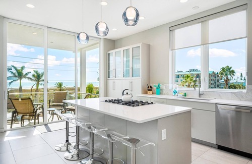 Siesta Key House | Lookout by Beachside Management