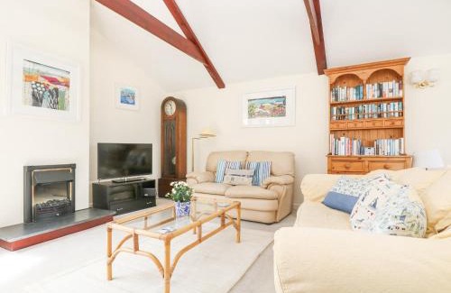 Mylor Churchtown House | Lookout