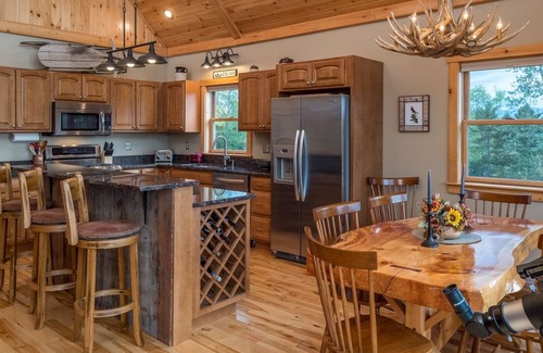 Bethel House | Lookout Lodge with Incredible Mountain Views