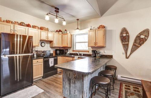 Lead House | Lookout View Retreat