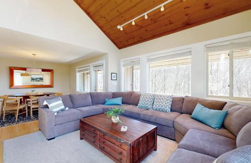Lincoln Apartment | Loon Mountain Retreat