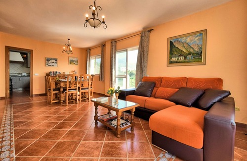 Frigiliana Villa | Lopera Cave Apartment with View