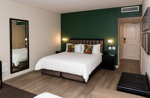 Heldervue Hotel | Lord Charles Hotel, Somerset West, a Tribute Portfolio Hotel