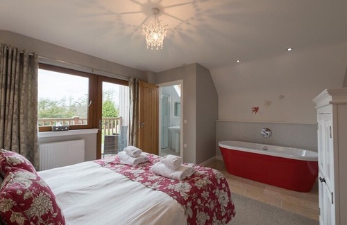 Newton Stewart Cabin | Lord Galloway 34 with Hot Tub, Newton Stewart
