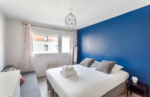 Bourg-l'Eveque Apartment | LORGERIL -appartement 2 chambres proche Mail