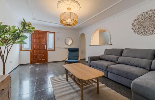 Santa Maria del Mar House | Los Alisios Family House