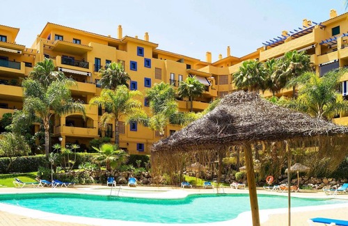 San Pedro de Alcantara Apartment | Los Almendros 674.1