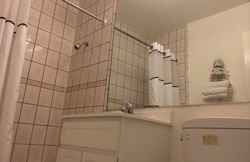 Inglewood Hotel | Los Angeles Adventurer All Suite Hotel at LAX
