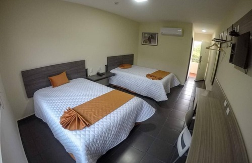 Cotaxtla Hotel | LOS BAMBUES