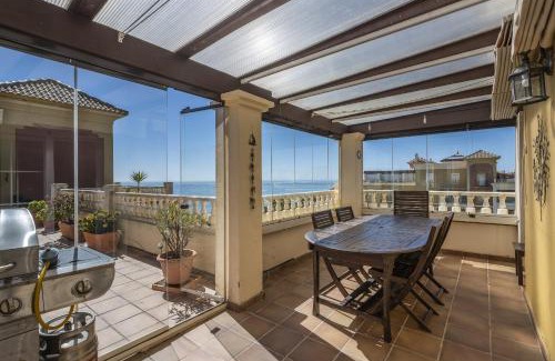 Ayamonte Apartment | Los Cisnes by Ĥ