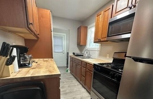 Los Feliz Apartment | Los Feliz - Hollywood Gem