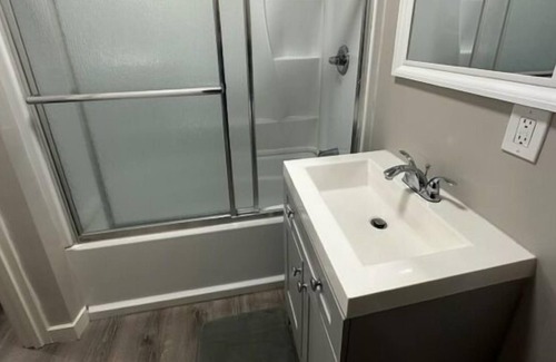 Los Feliz Apartment | Los Feliz - Hollywood Gem