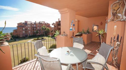 Castillo de la Duquesa Apartment | Los Granados 611