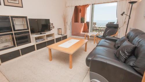 Castillo de la Duquesa Apartment | Los Granados 611