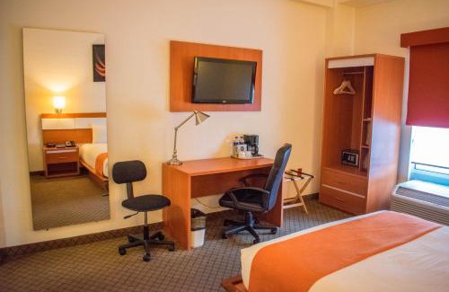 Piedras Negras Hotel | Los Herederos Hotel Piedras Negras