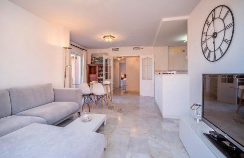 Castillo de Sabinillas Apartment | Los Hidalgos Penthouse