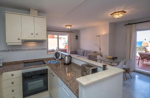 Castillo de Sabinillas Apartment | Los Hidalgos Penthouse