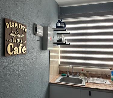 Tesistan House | Los Laureles