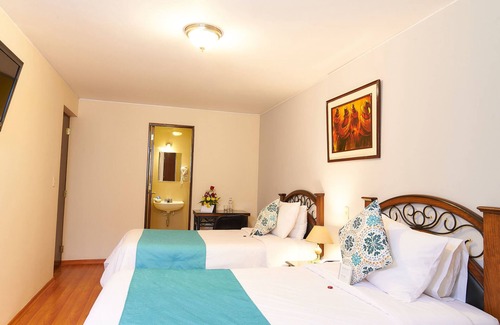 Historical Center Hotel | Los Tambos - Colonial