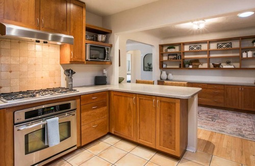 Alamedan Valley House | Los Ranchos Adobe Home