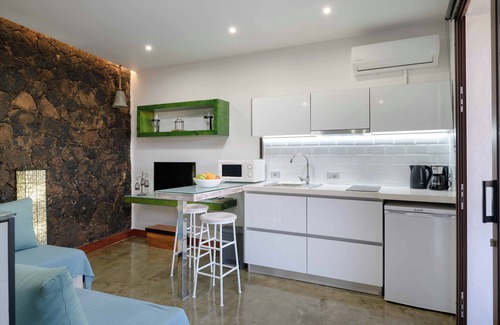 Tinajo Apartment | LOS4NOBLES-EL SACHO LODGING