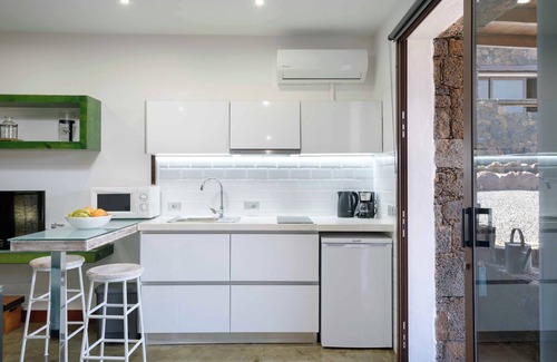 Tinajo Apartment | LOS4NOBLES-EL SACHO LODGING