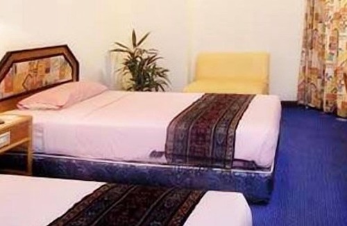 Makassar Hotel | Losari Beach Inn