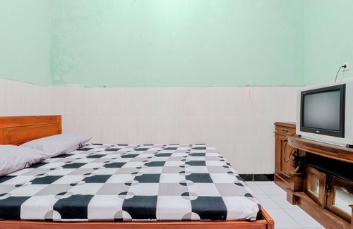 Kretek Hotel | Losmen Panorama