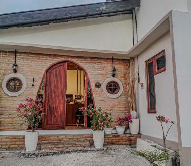 Kupang House | Loti Guest House Jln Penun Limau