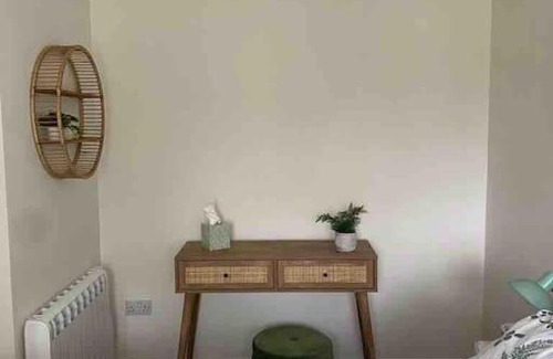 Broadway House | Lotties Cottage