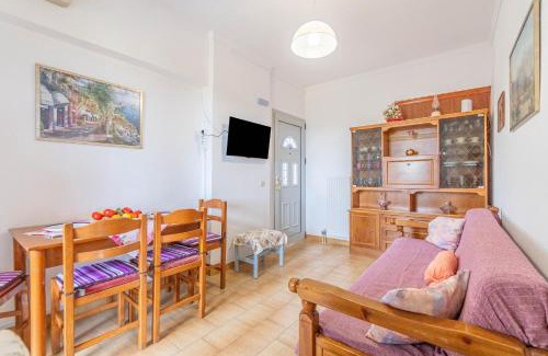 Almiros Beach Apartment | Lotus Apartment 5