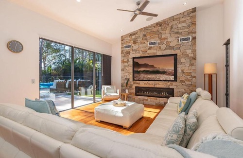 Boomerang Beach House | Lotus