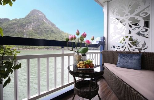 Ha Long Cabin | Lotus D'Orient Cruise