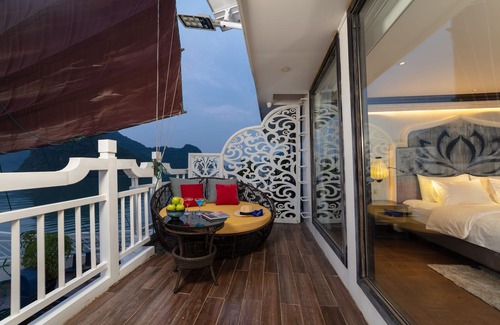 Ha Long Cabin | Lotus D'Orient Cruise