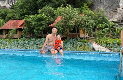 Hoa Lu House | Lotus Field Homestay