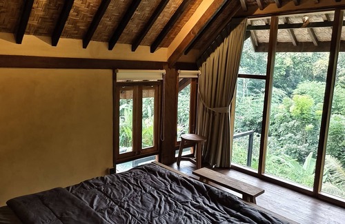 Bangunjiwo Hotel | Lotus Forest Houses
