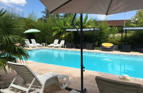 Souillac Apartment | Loue Agréable T1 Avec Piscine