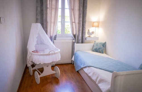 Le Deschaux House | Louis & Fina Casa Dans le Jura