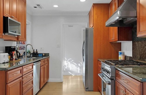 West San Jose House | Louis SJ · Family Home w/Gym & Office in Prime Location