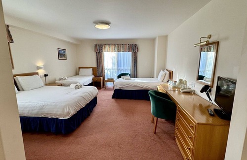 Swanage Hotel | Louisa Lodge Swanage family Room
