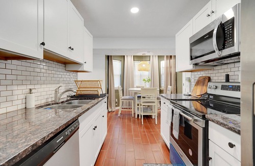 Phoenix Hill House | Louisville Central Oasis