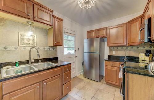 Earlewood House | Lounge On Lincoln-Pet Friendly