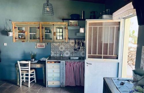 East Mani Apartment | LOURA MANI'S 1