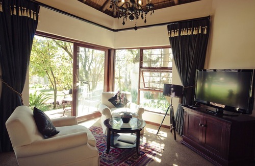 Greater Johannesburg Metropolitan Area Bed & Breakfast | Lourie Lodge
