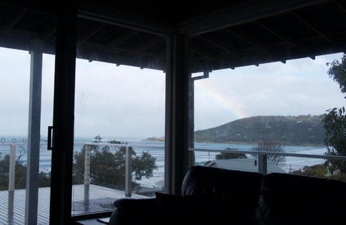 Lorne House | Loutit Views