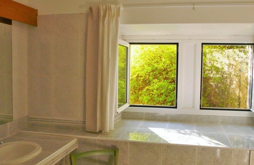 Saint-Georges-de-Montclard Apartment | Lovely apartment for 2 guests with pool, internet, TV, terrace and parking